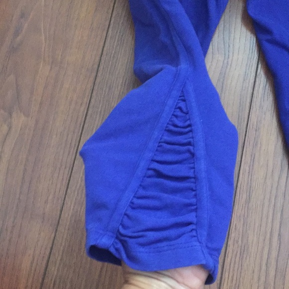 Athleta blue / violet capris great condition XS - Picture 4 of 4
